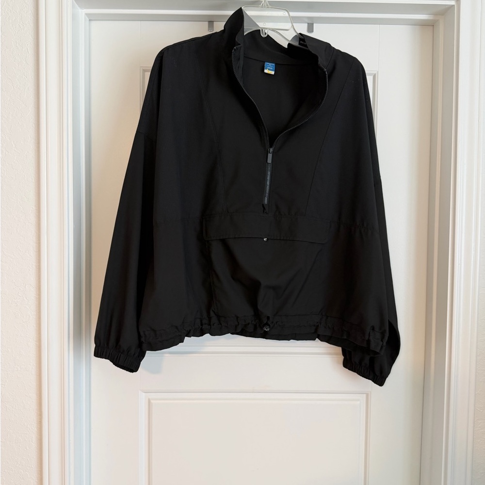 NWOTs Old Navy Black Quarter‑Zip windbreaker Pullover